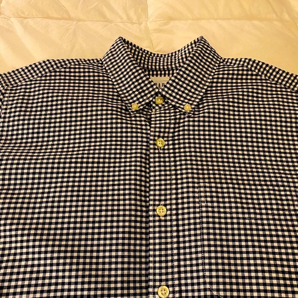 Men's GAP Navy Checkered Button Down Shirt - Picture 4 of 16